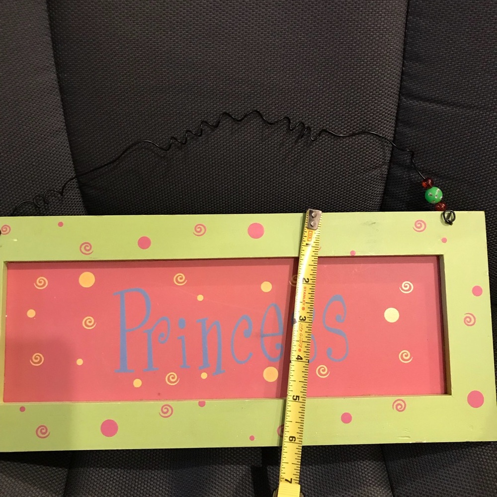 Princess wall hanging - Picture 3 of 3